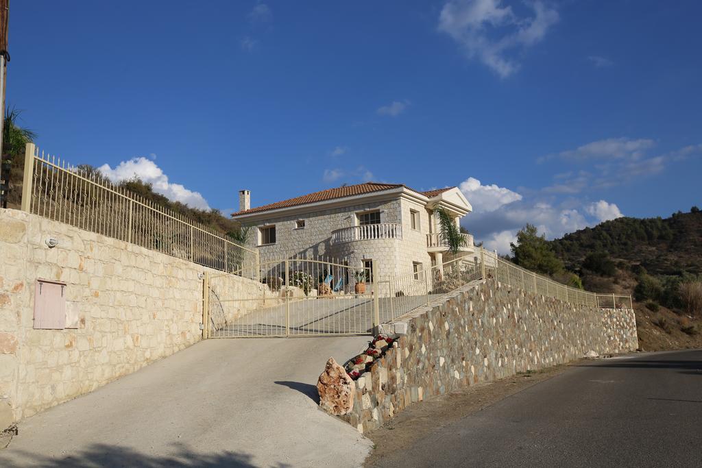 Villa Melyia كاتو بيرغوس الغرفة الصورة