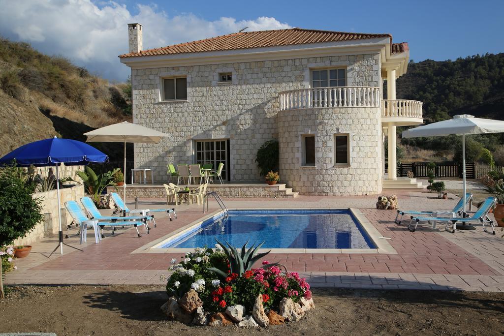 Villa Melyia كاتو بيرغوس الغرفة الصورة