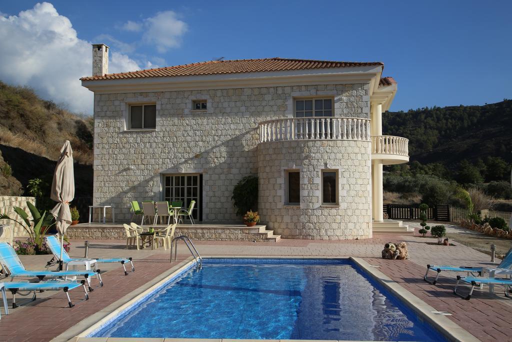 Villa Melyia كاتو بيرغوس الغرفة الصورة