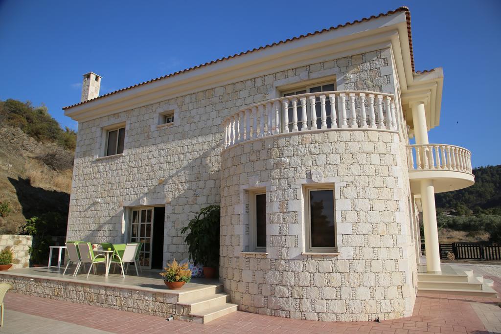 Villa Melyia كاتو بيرغوس الغرفة الصورة