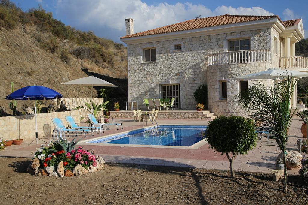 Villa Melyia كاتو بيرغوس الغرفة الصورة