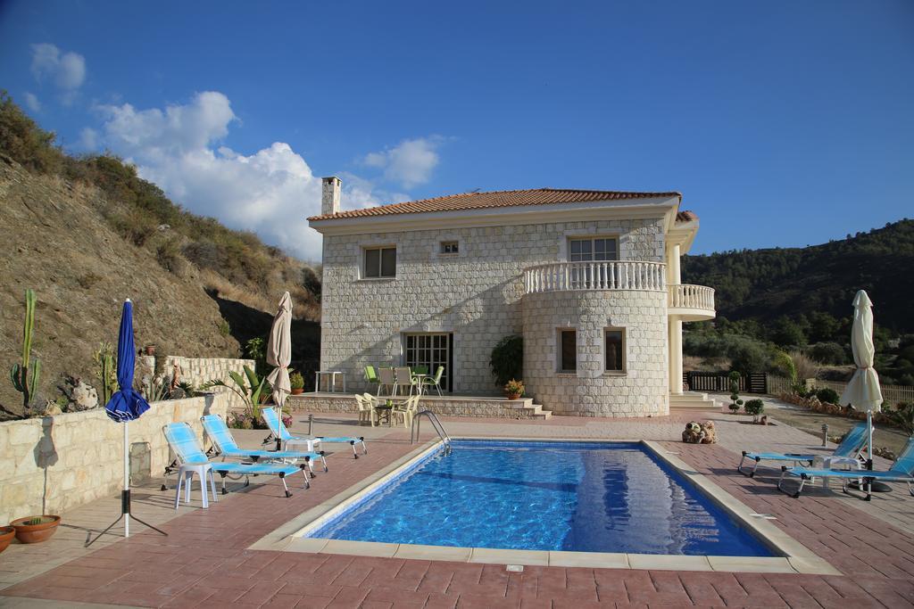 Villa Melyia كاتو بيرغوس الغرفة الصورة